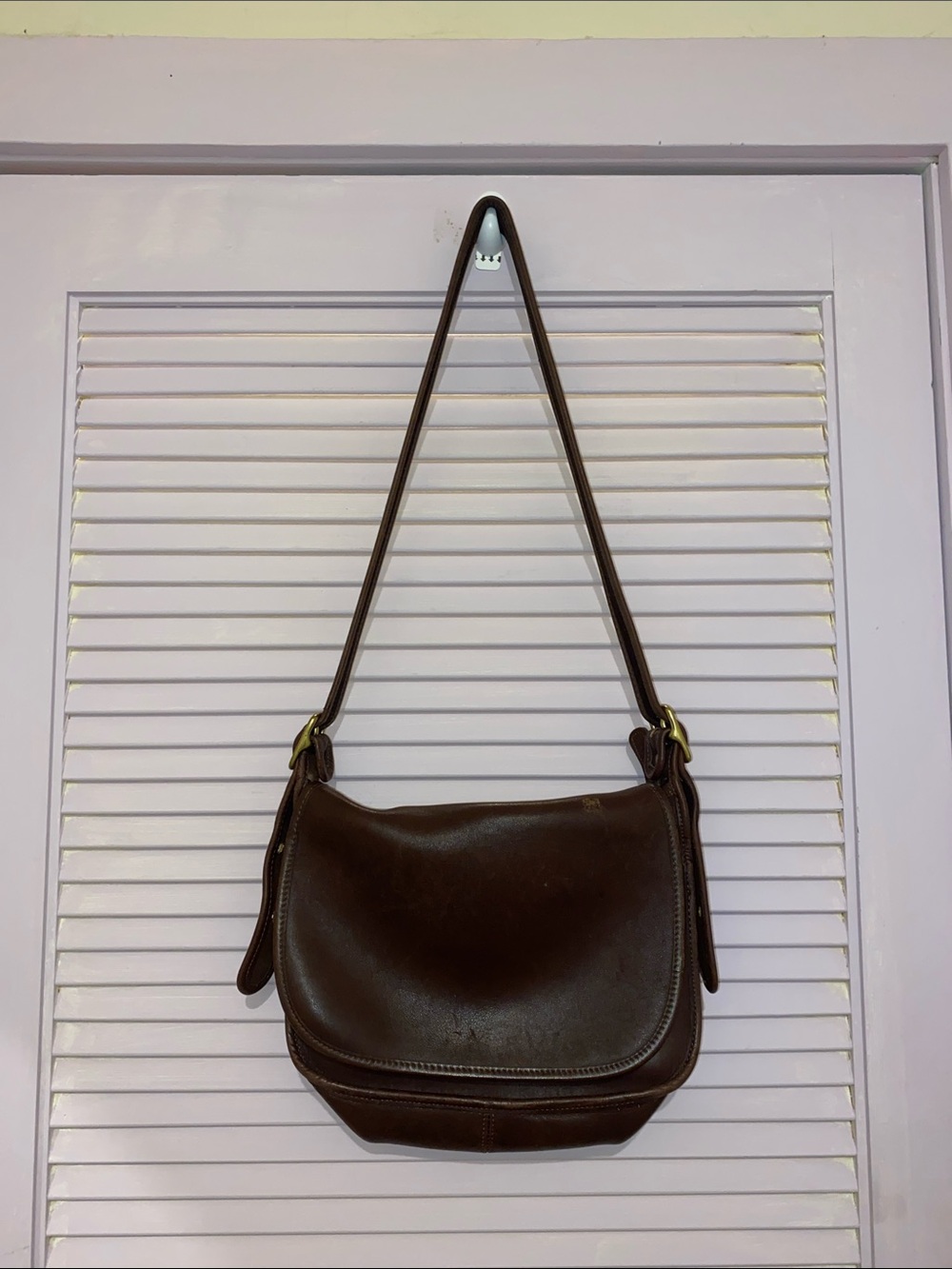 Vintage Classic Brown Leather Shoulder Saddle Bag